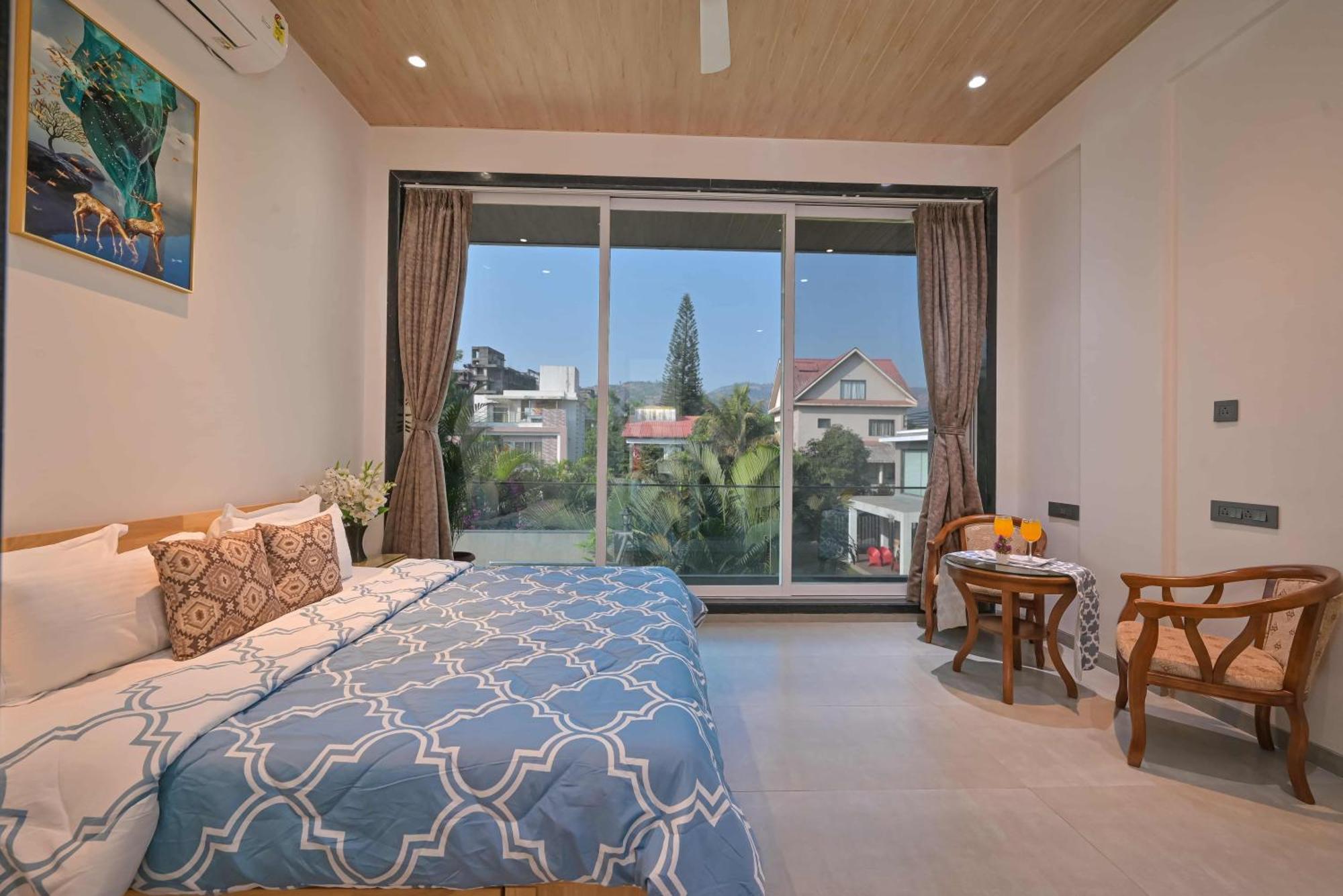 Elegant Villa By Tropicana Stays Lonavala Esterno foto